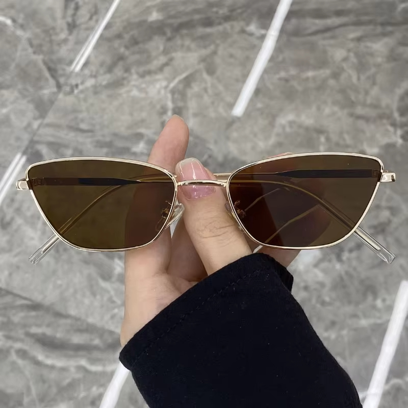 Occhiali da Sole Cat Eye alla  - Sunglasses Cat Eye recensione e prezzo
